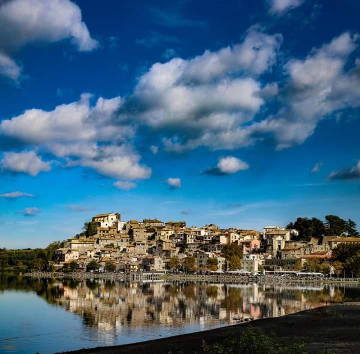 אנגוילרה סבציה Iride Sul Lago 1 Via Principessa Jolanda 10-Piazza Del Molo מראה חיצוני תמונה